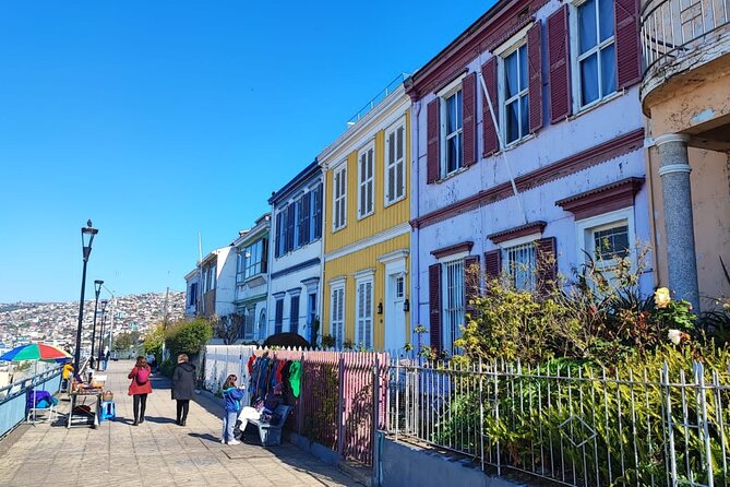 2 Hour Walking Tour in Valparaiso - Paseo Gálvez turns the streets into an art gallery