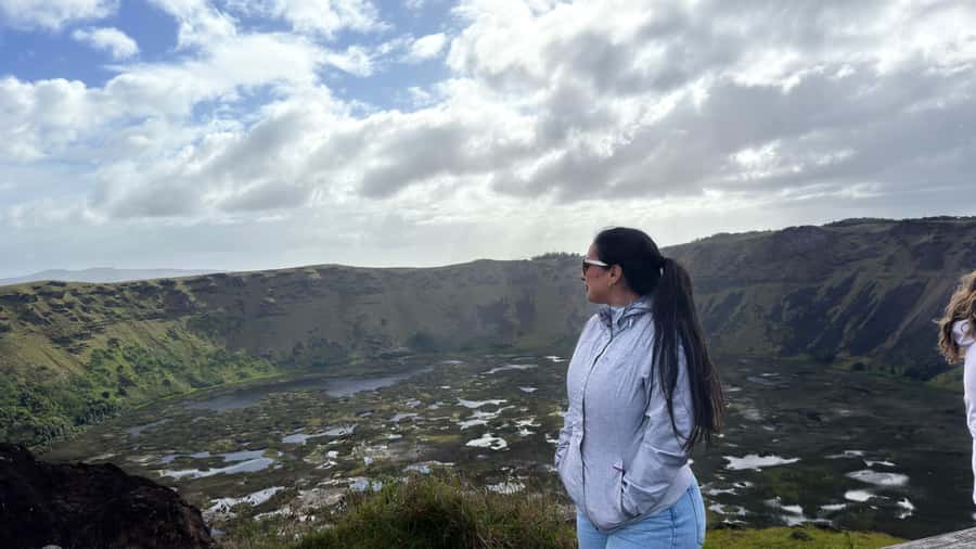 Ahu Vinapu, Rano Kao and Orongo City Half-Day Tour - Rano Kau’s crater lake and offshore islets