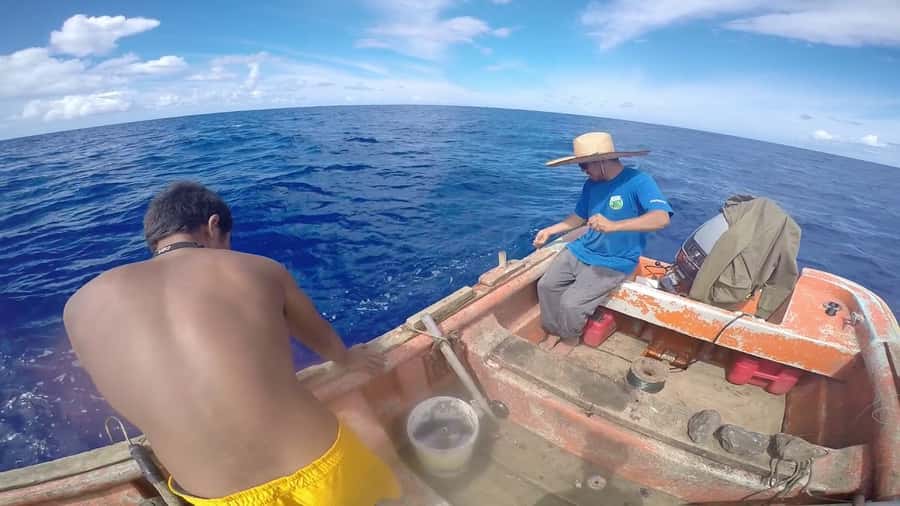 Ancestral fishing: Fishing with an experienced Rapa Nui - What this Rapa Nui fishing trip is really about