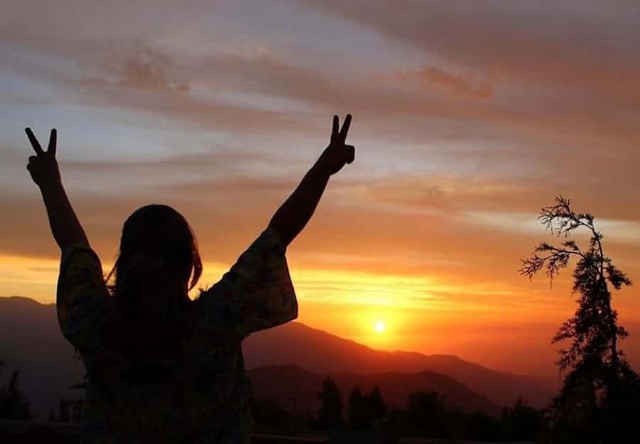 Andes sunset - Cordillera Andes panoramic with picnic - Curve 33 offers the first big view