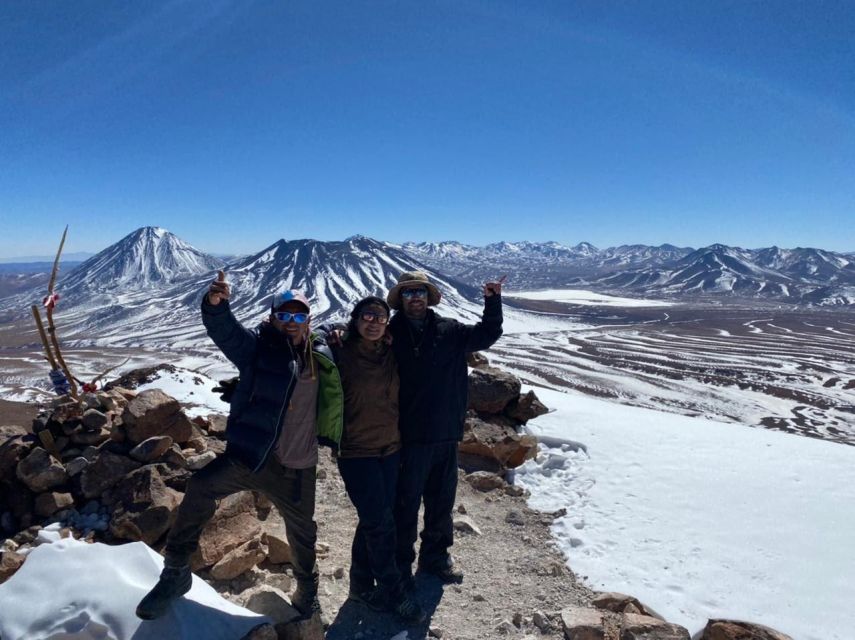 ASCENT TO VOLCANO CERRO TOCO OF 5604masl - What to wear and carry