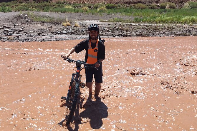 Bike Tour in San Pedro de Atacama - Devil's Throat - Riding down Devil’s Throat