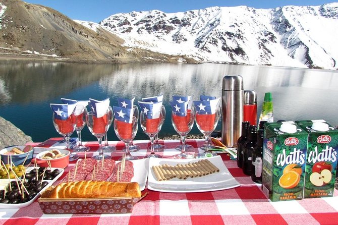 Cajon del Maipo Region - Hot Springs Termas de Colina - A chocolate house in Cajon de Maipo