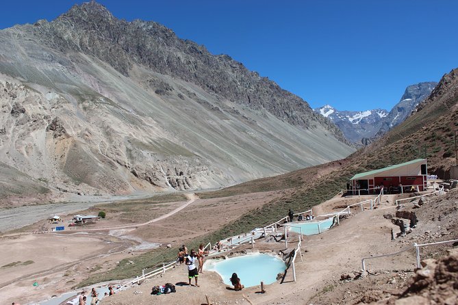 Cajón del Maipo + Termas de Colina - Walking to Las Melosas waterfall