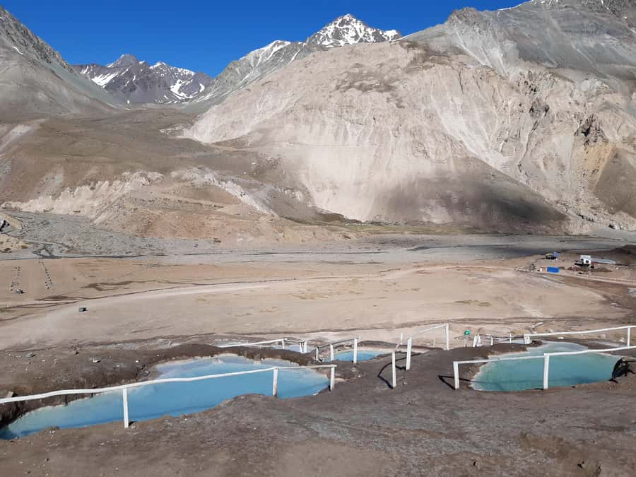 CAJON DEL MAIPO TOUR + TERMAS COLINA + EMBALSE EL YESO AND PICNIC - Why this mountain day trip works from Santiago