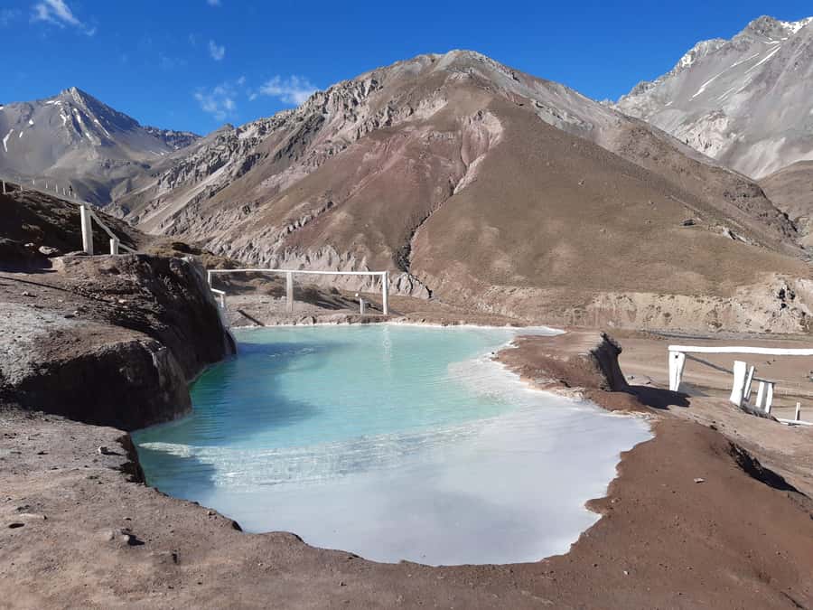 CAJON DEL MAIPO TOUR + TERMAS COLINA + EMBALSE EL YESO AND PICNIC - Hiking to the El Yeso Reservoir viewpoint