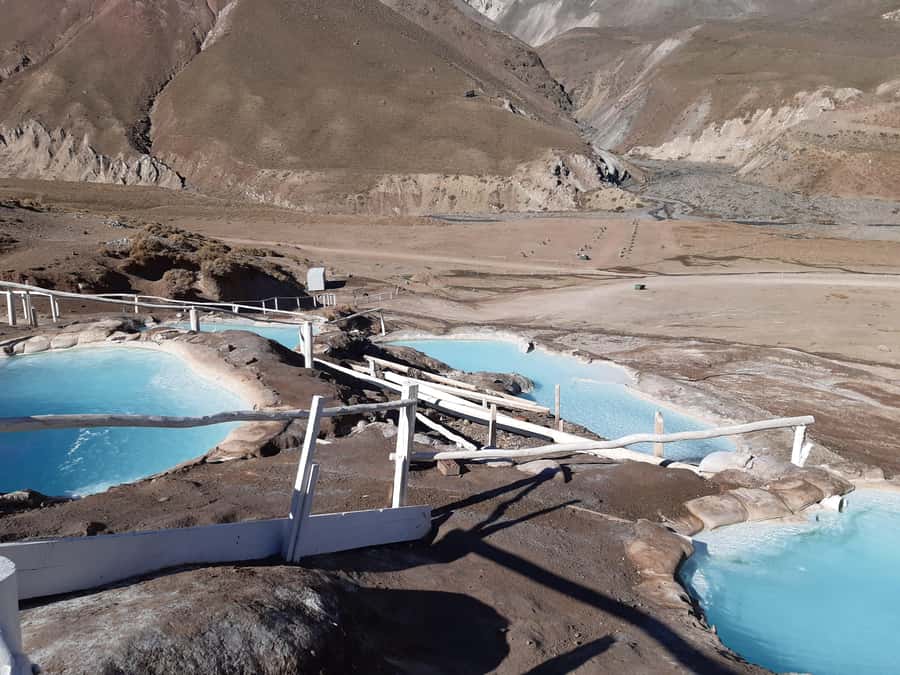 CAJON DEL MAIPO TOUR + TERMAS COLINA + EMBALSE EL YESO AND PICNIC - Early pickup and the ride into Cajón del Maipo