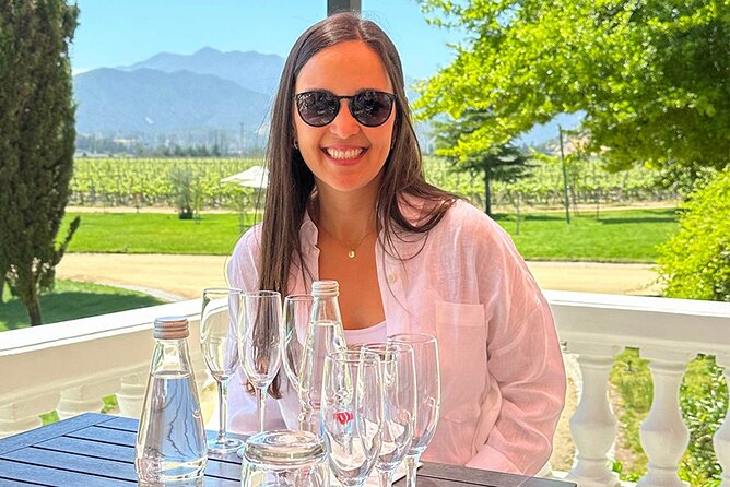 Casablanca world class wines, 4 vineyards & Tanino lunch stop - Leaving Santiago for the Curacaví Valley