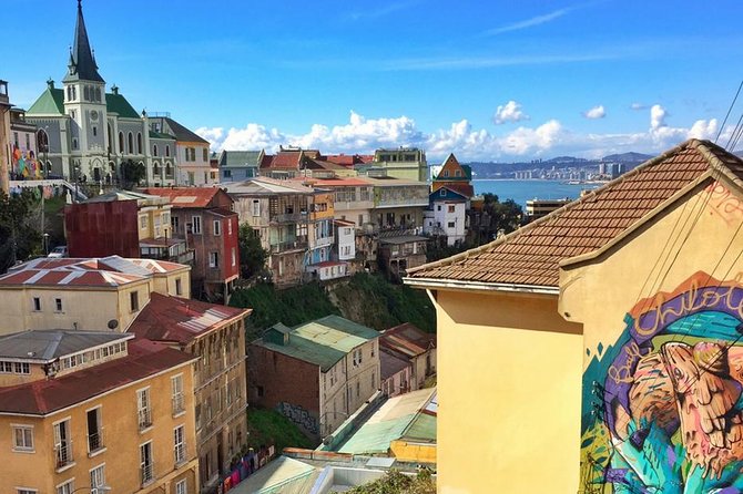 Coast and Color: Discover Viña and Valparaíso in a Day - Valparaíso: murals, hills, and a port city that asks for time