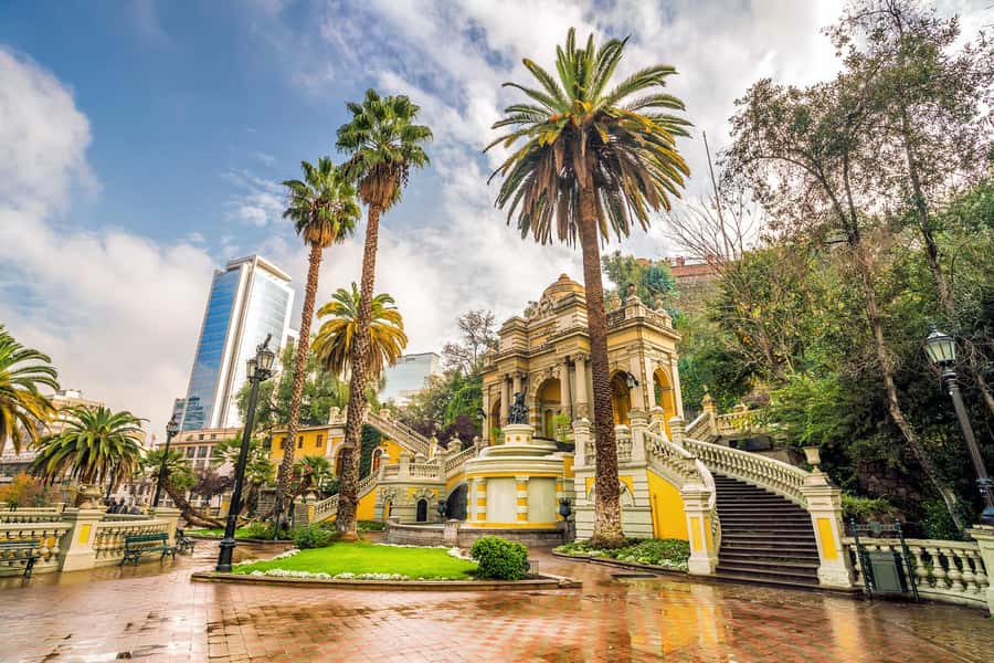 Discover Santiago, where modernity merges with history - Why this four-hour route works well
