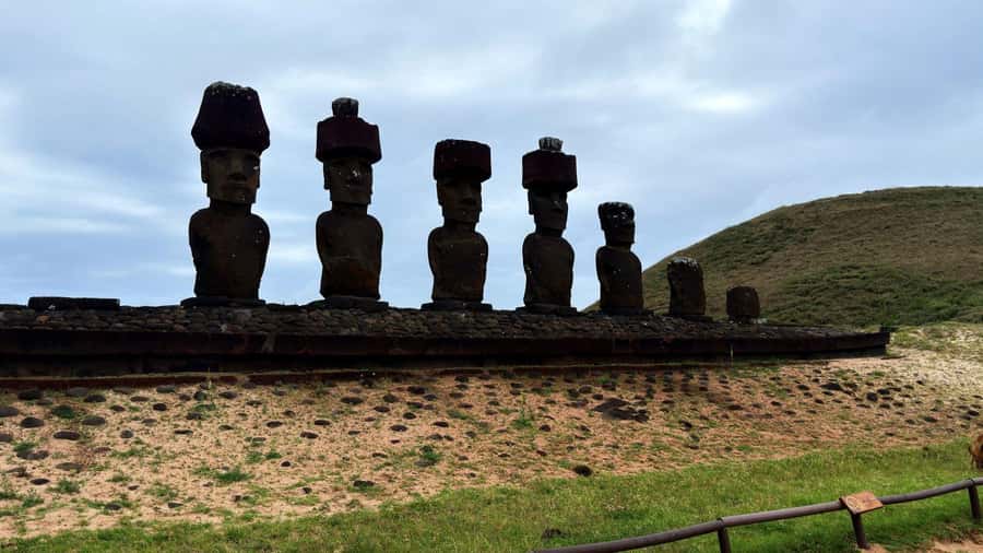 Easter Island: Full-Day Tour to Anakena - Why this route works for a first day