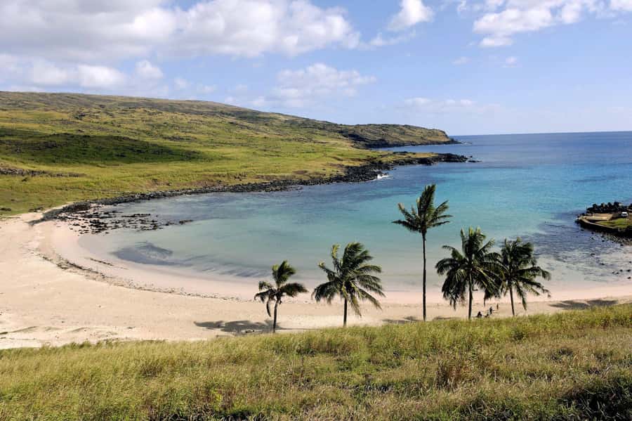 Easter Island: Private Full Day History Of The Moai - Starting near Hanga Roa and heading east