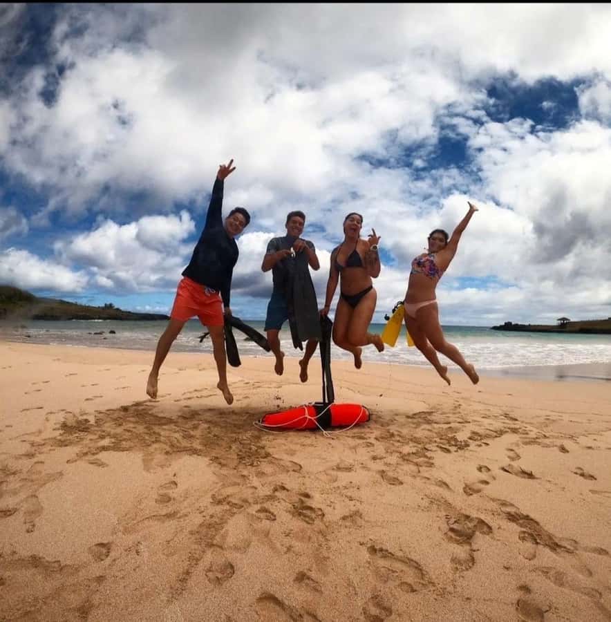 Easter island: Snorqueling tour on coral reefs - From Hanga Roa to the coast in 30 minutes