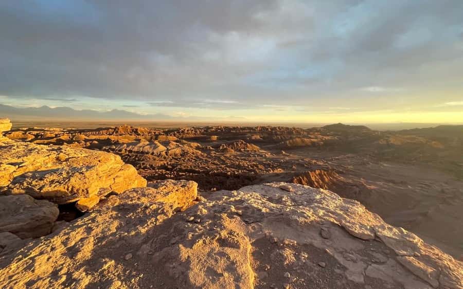 Explore Moon Valley with Sunset, Snacks and Refreshments - Meeting point and timing in San Pedro