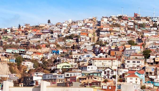Famous Valparaíso! Premium Walking Tour with a Native Guide - Starting at Plaza Sotomayor