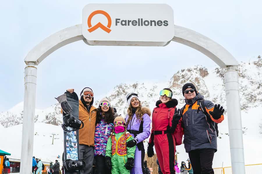 Farellones Park Tour: Snow Adventures - Seven hours in Farellones Park
