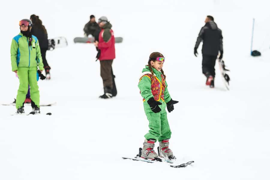 Farellones Park Tour: Snow Adventures - Food, clothing, and comfort on the mountain