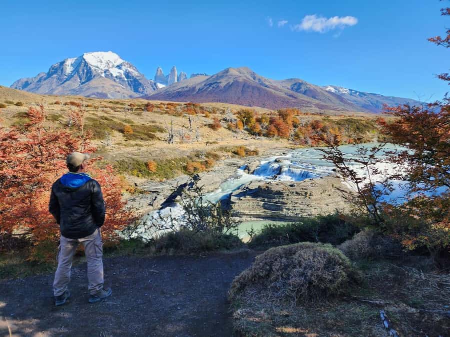 From El Calafate: Torres del Paine Full Day Tour - Lake Pehoé closes the park visit