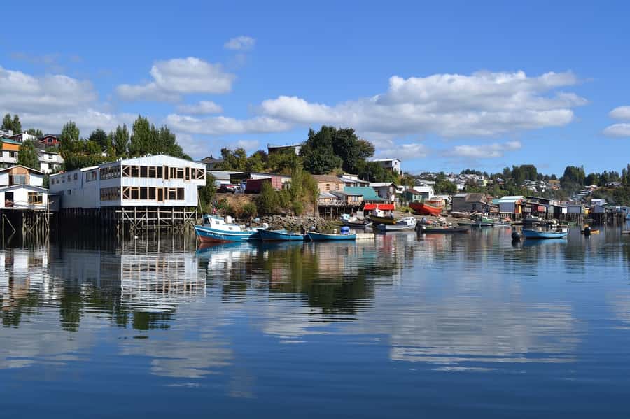 From Puerto Varas: Chiloe Island Full-day Tour - Ancud combines museums, crafts, and a fort