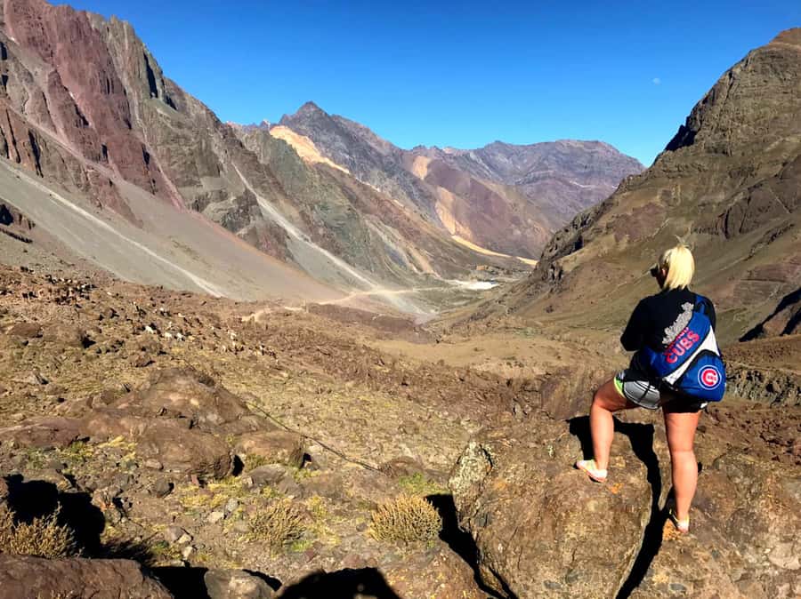 From Santiago: Maipo Canyon Volcano and Hot Spring Tour - Leaving Santiago before the city wakes