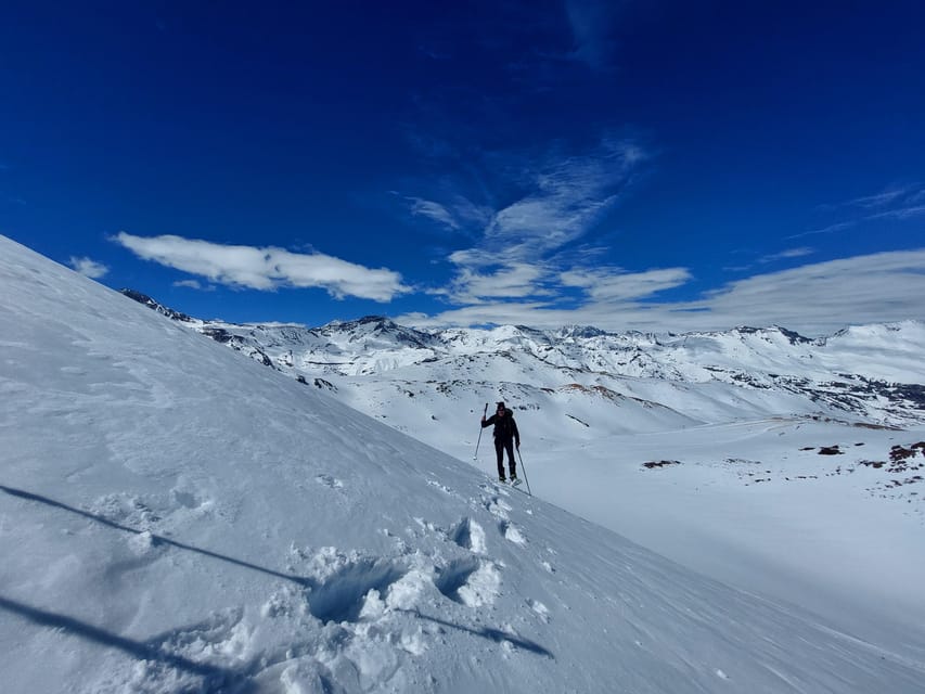 Full-Day Trek to Cerro El Pintor from Santiago - Who should choose this high-altitude trek