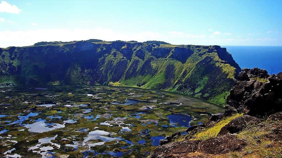 Orongo: The mythical city of kings - Ahu Vinapu offers a different final stop