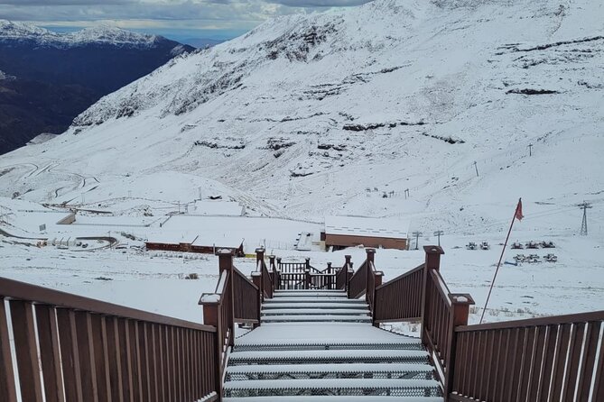 Panoramic Andes Valle Nevado and Farellones - Farellones: five hours in the snow village