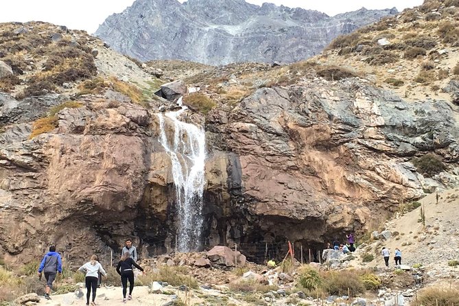 Private Andes Day Excursion to Maipo Valley and El Yeso Reservoir - Guides make the private format worthwhile