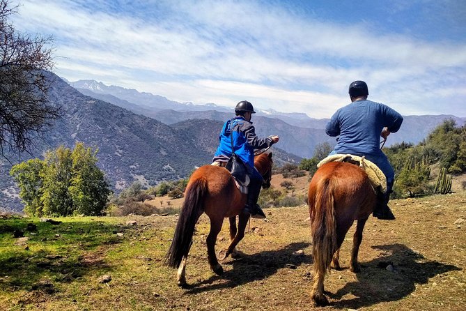 Private Horseback Adventure in the Andes, with Picnic & Wine - Leaving Santiago for the Cordillera