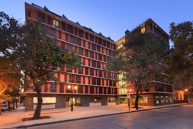 Private Santiago Hotel or Airport Arrival Transfer to Viña del Mar or Valparaiso - Arriving in Valparaiso