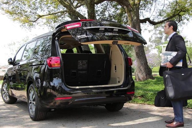 Private Transfer from Santiago Hotel to SCL Airport - Inside the air-conditioned minivan