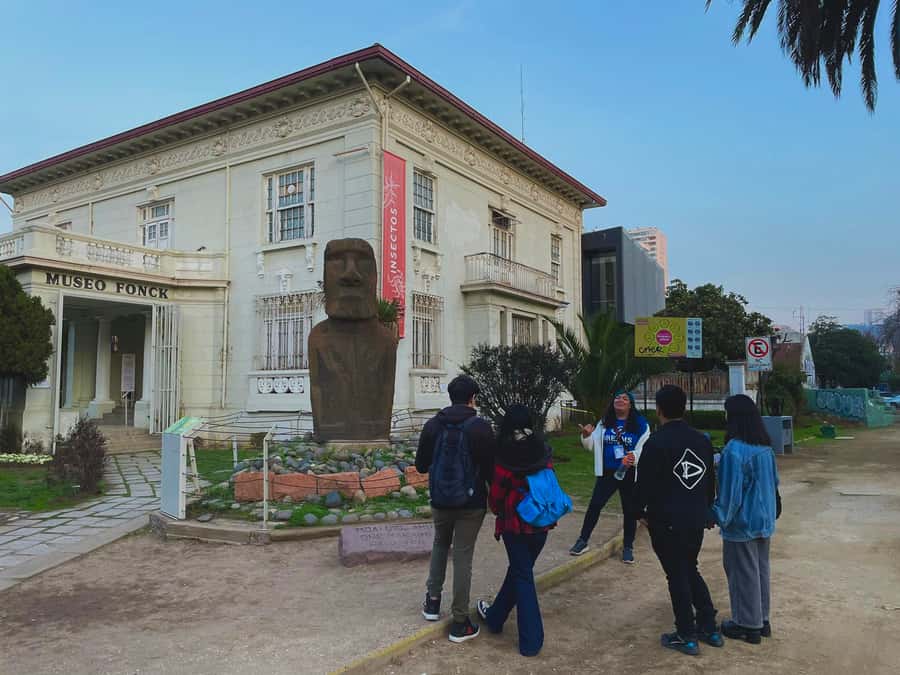 Private: Viña del Mar and Valparaiso Day Tour - Muelle Prat and the first look at Valparaiso