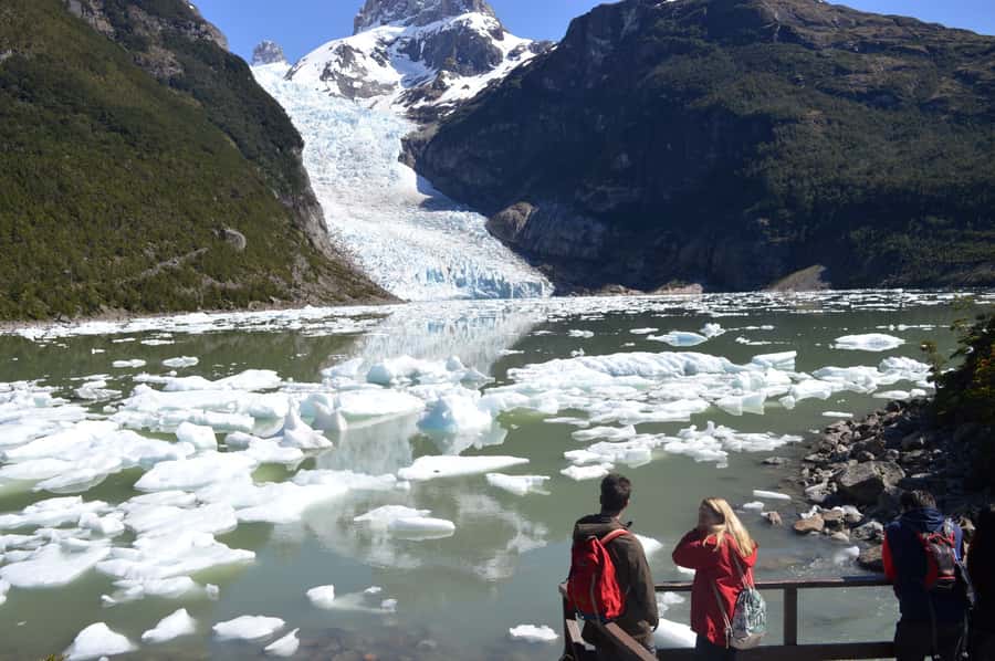 Puero Natales: Glacier Tour with Lunch & Whiskey Aperitif - Setting out through Ultima Esperanza Fjord