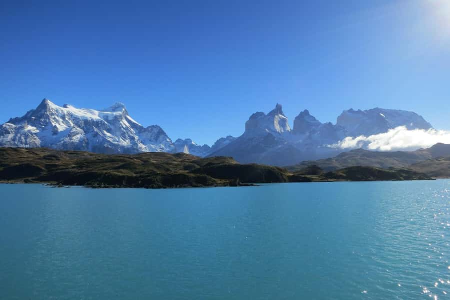 Puerto Natales: Torres del Paine Full Day Tour - Lunch inside the park