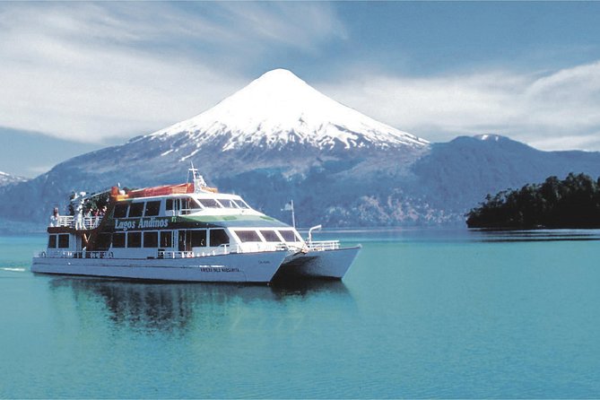 Puerto Varas: Full Day - Peulla navigation - Two hours on Todos los Santos Lake