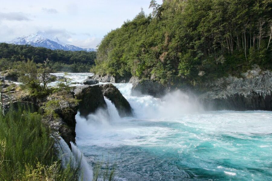 Puerto Varas: Osorno Volcano, Petrohue Falls Full-day Trip - How the day works in practice