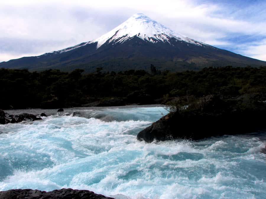 Puerto Varas: Osorno Volcano, Petrohue Falls Full-day Trip - Who will enjoy this outing most?