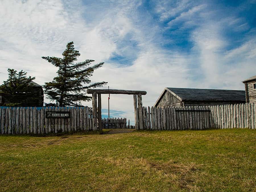 Punta Arenas: Fort Bulnes Historical Tour - The geographical middle of Chile