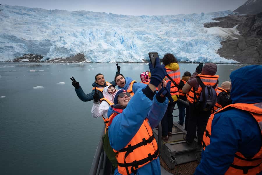 Punta Arenas: Full-Day Whales, Penguins, and Glaciers Tour - Sailing the Strait of Magellan toward Cape Froward