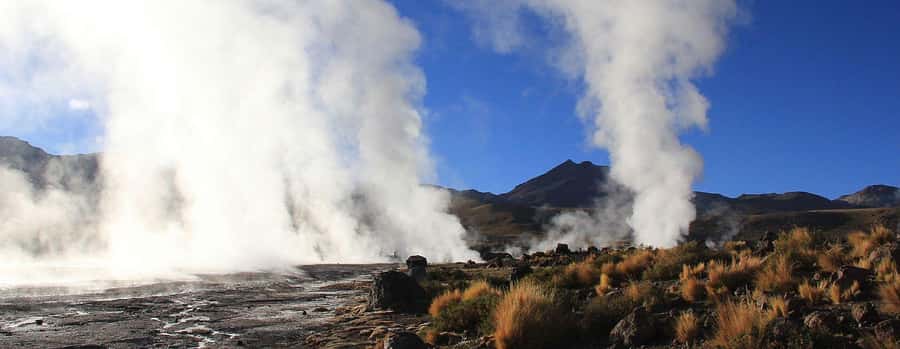 San Pedro de Atacama: El Tatio Geysers & Machuca Lagoon Trip - Breakfast Beside the Thermal Pools