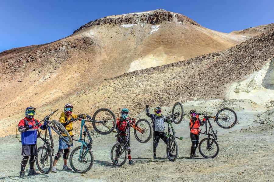 San Pedro de Atacama: Volcano Downhill Bike Tour - The 12,800-foot breakfast stop