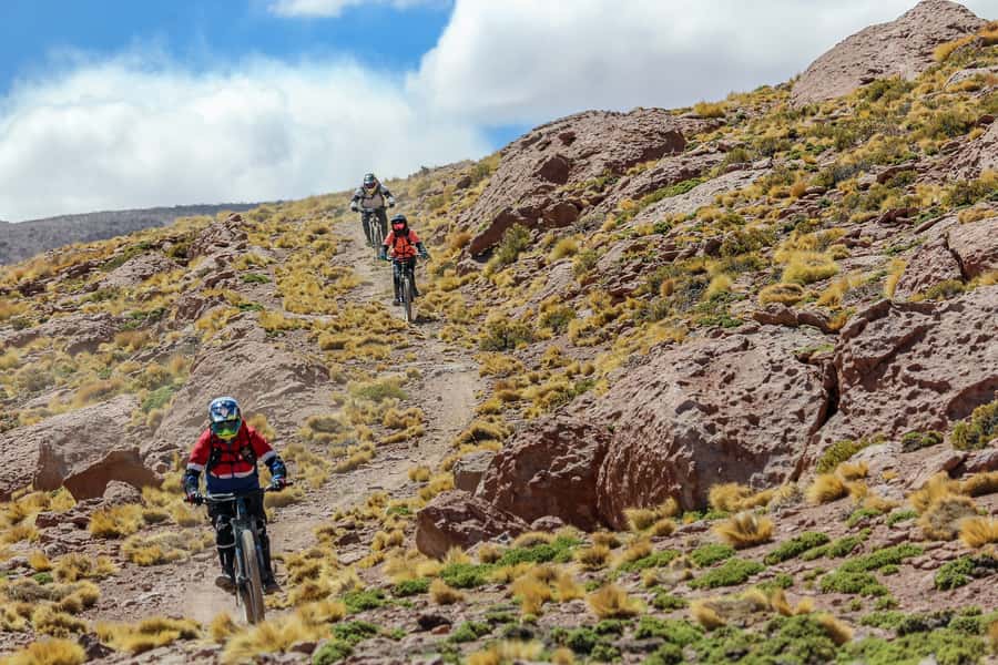 San Pedro de Atacama: Volcano Downhill Bike Tour - Photos, food, and the finish