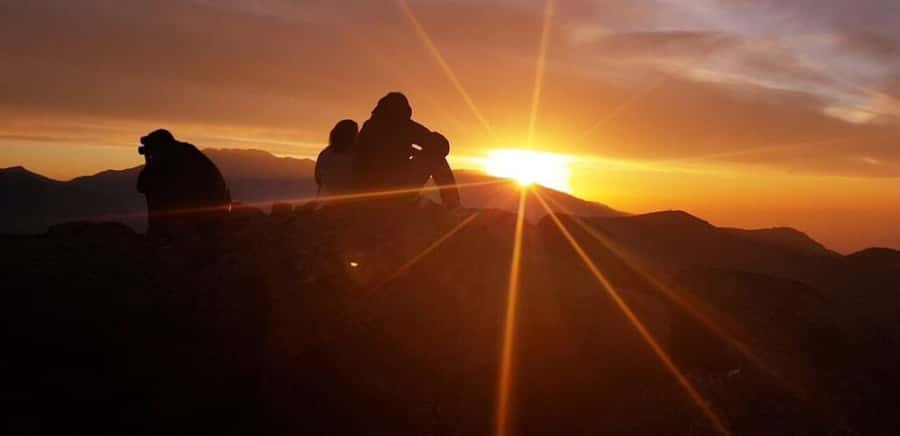 Santiago: Andes Mountains Sunset and Valle Nevado & Picnic - What to bring for a comfortable day