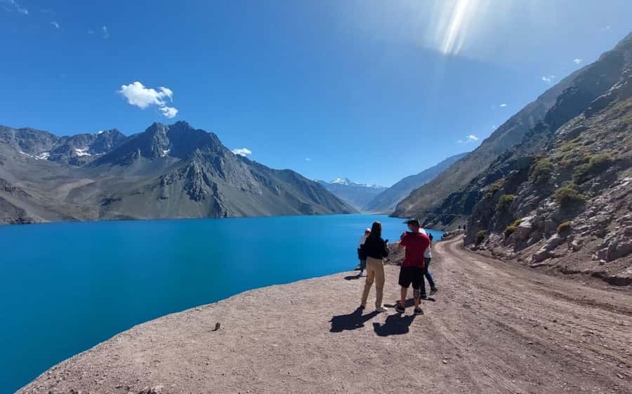 Santiago: Cajón del Maipo & El Yeso Reservoir Tour - El Yeso Reservoir and its turquoise water