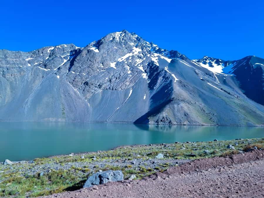 Santiago: Cajon del Maipo & Embalse El Yeso Trip with Picnic - The picnic, wine, and the practical reality