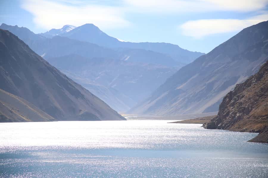Santiago: Full day Embalse del Yeso, Casa de Chocolate, picnic & Hot Springs - A short breakfast stop in San José de Maipo