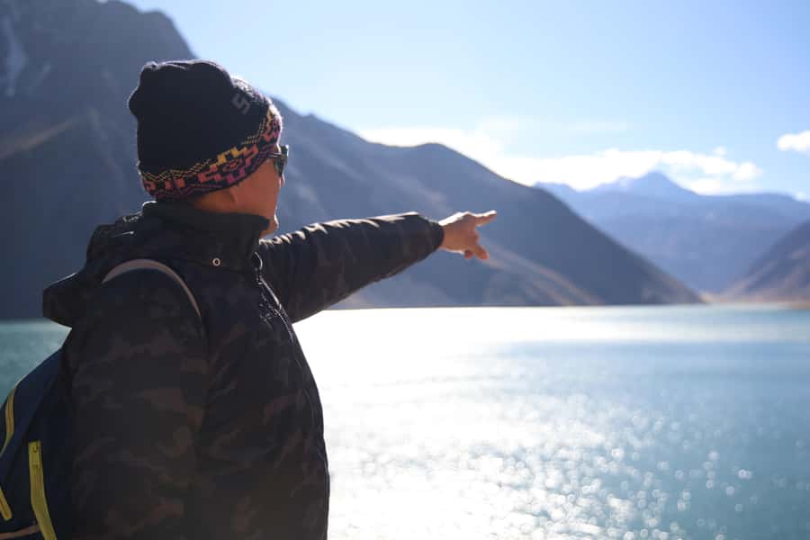 Santiago: Full day Embalse del Yeso, Casa de Chocolate, picnic & Hot Springs - Casa de Chocolate in San José de Maipo