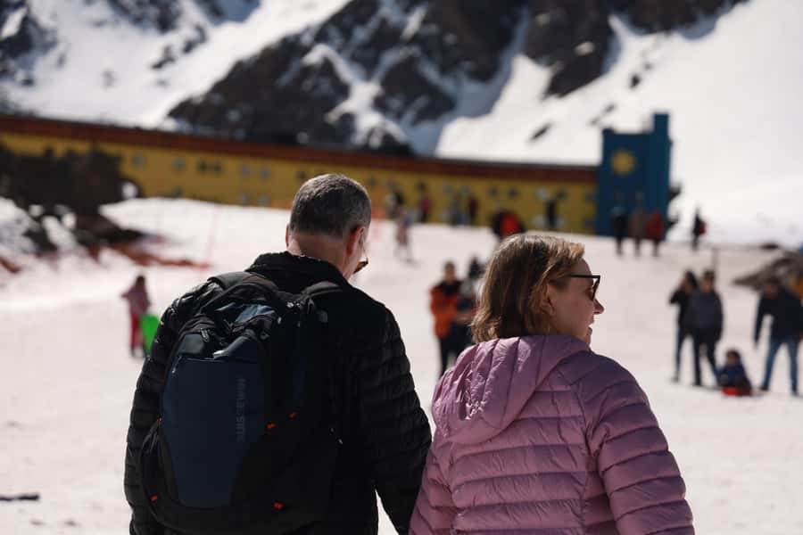 Santiago: Full day tour in Portillo and Laguna del Inca - Laguna del Inca is the day’s strongest sight