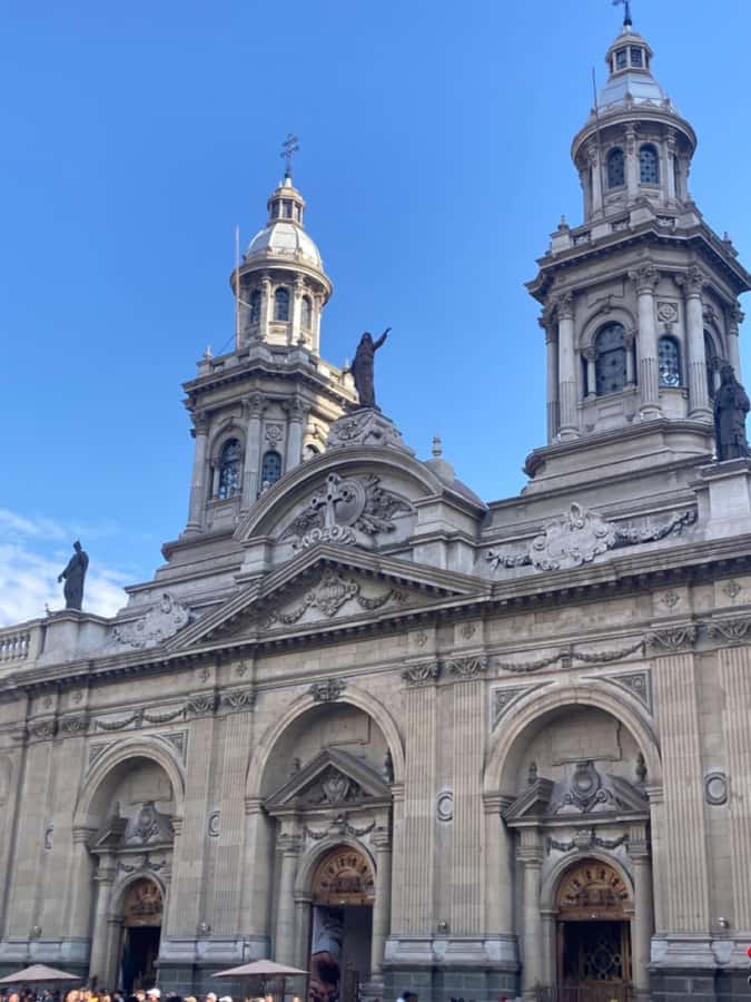 Santiago: Guided City Tour through the historic center of Santiago - Key details to know before you go