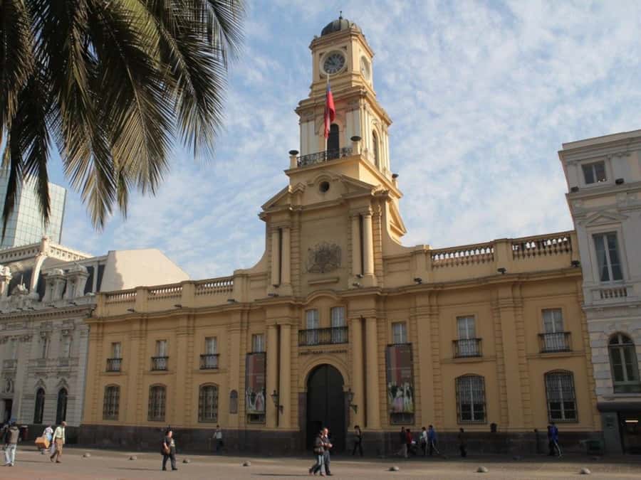 Santiago: Guided City Tour through the historic center of Santiago - Is $25 a fair price?